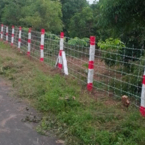 MEE Fencing Contractors - GI Chainlink Fencing - GI Barbed Wire Fencing - Green PVC Coated Chainlink Fencing - Ready Made Compound Wall - Good Quality - Lowest Price - Best Service All over Tamil Nadu & Puducherry - 90423 49630